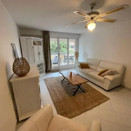 T3 Renove A 5 Min De La - Apartamento Fréjus